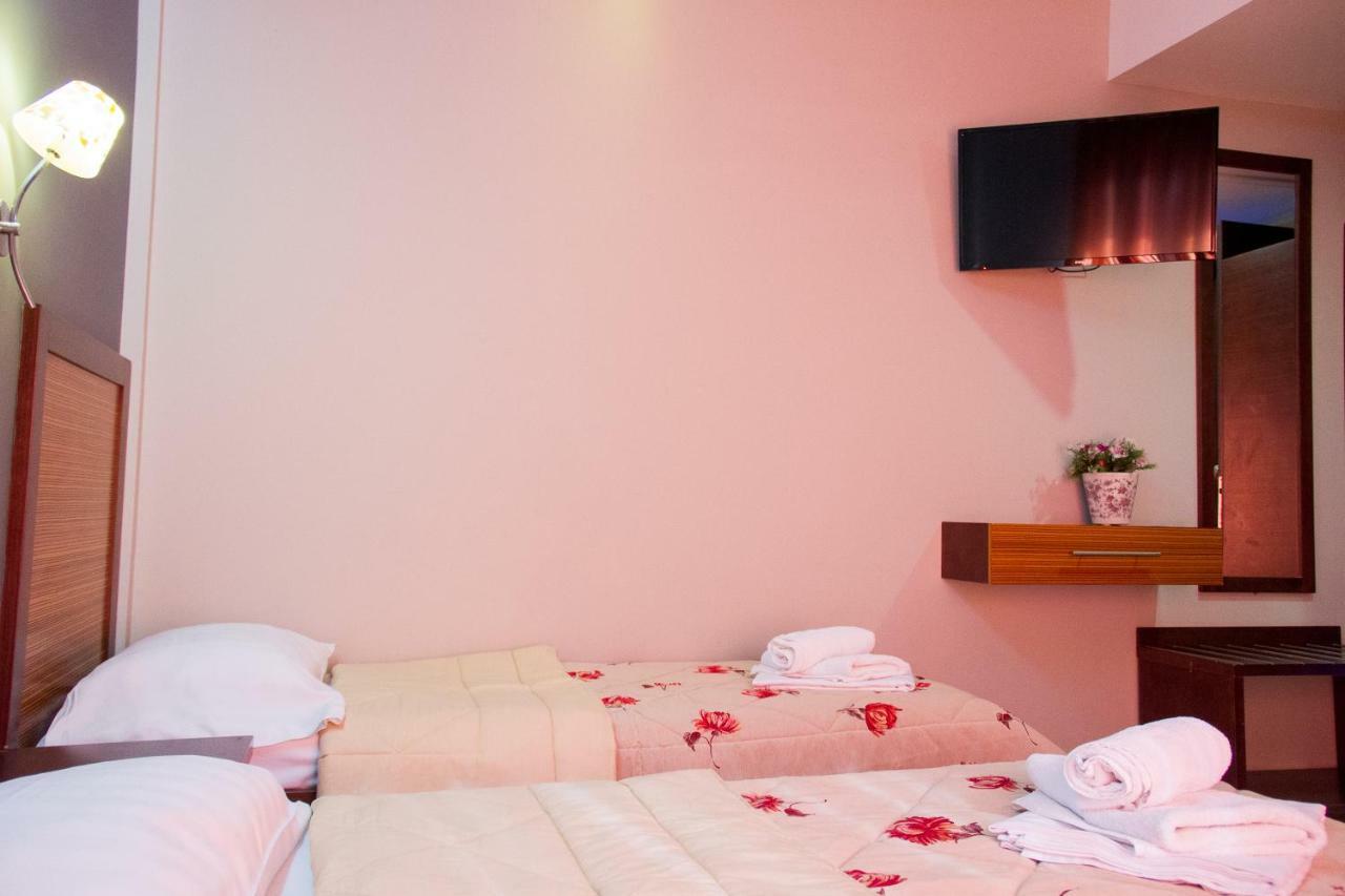 Hotel Rodon Paralia Katerinis Ngoại thất bức ảnh