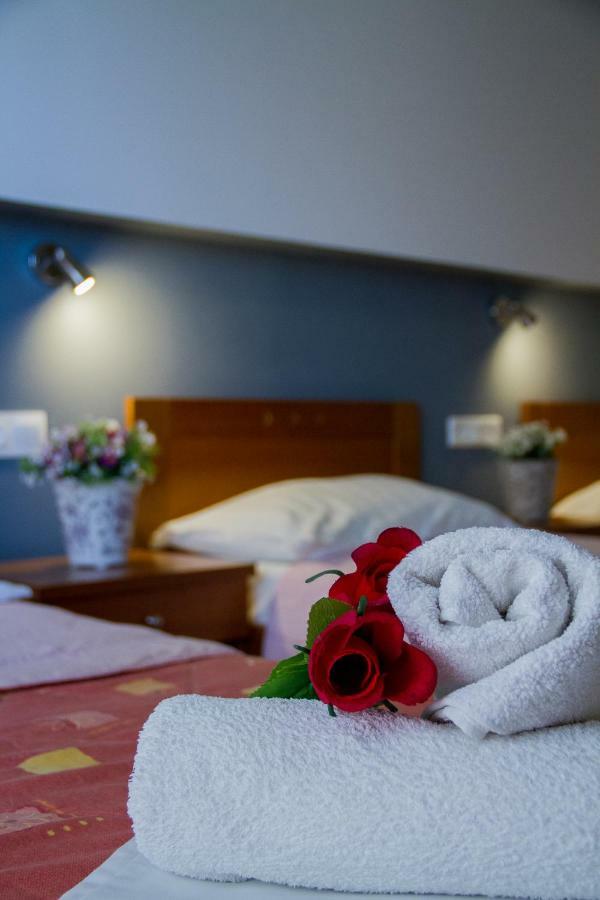 Hotel Rodon Paralia Katerinis Ngoại thất bức ảnh